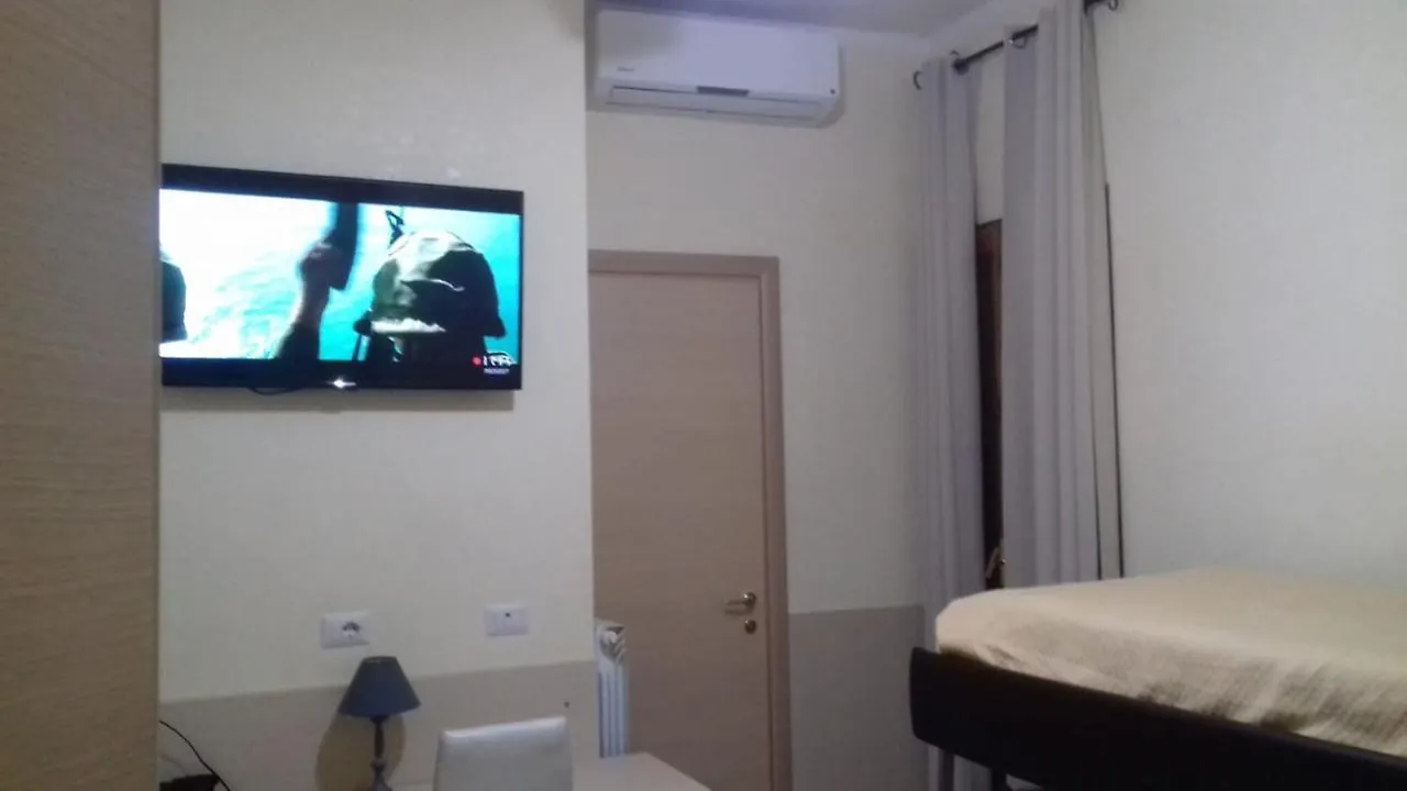 Hotel Ok Roma 3*,